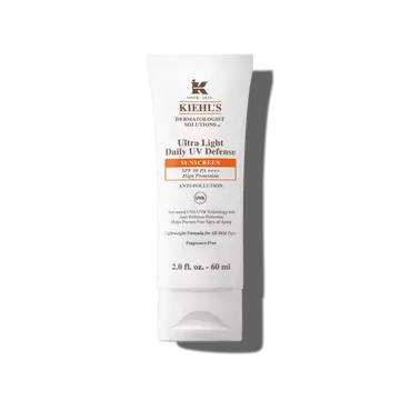 Una botella de 30 ml de Kiehl’s Ultra-Light Daily UV Defense sobre fondo blanco.
