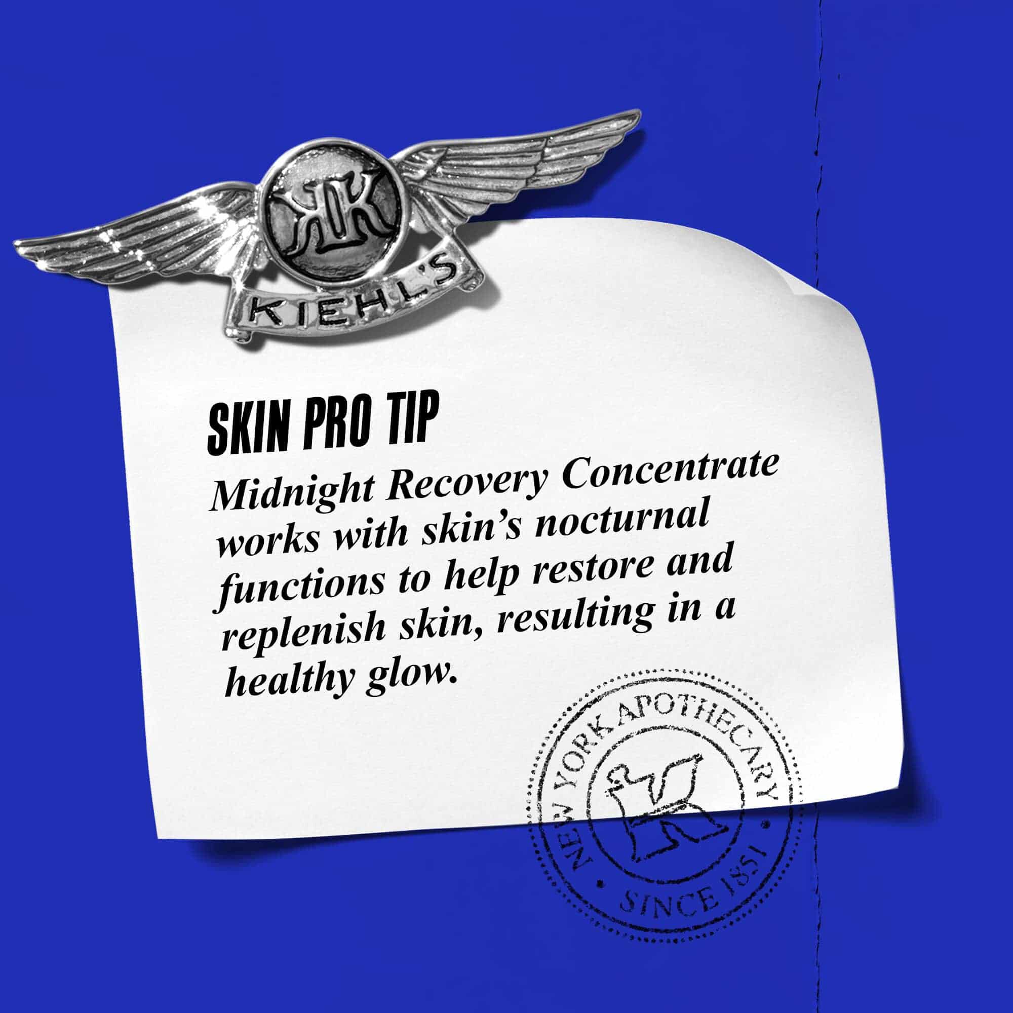 Grafico con el texto: "Consejo profesional: Midnight Recovery Concentrate trabaja con las funciones nocturnas de la piel para ayudar a restaurarla y reponerla, dando como resultado un brillo saludable."