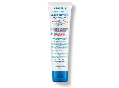 Crema de afeitar 'Close-Shavers Squadron' de Kiehl's, indicada para pieles sensibles, tubo de 150 ml.