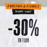 Manos con productos Kiehl's. Promocion Friends & Family: -30% en todo (28 sep - 4 oct). "De nuestra familia a la tuya".