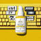 Frasco de Kiehl's Better Screen UV Serum SPF 50 sobre un teclado amarillo creativo con los mensajes 'ctrl UV' y 'Borrar Danos con peptido de colageno'
