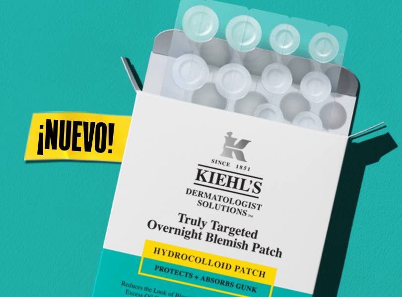 Caja del nuevo parche para imperfecciones de Kiehl's, con blister de parches hidrocoloides visibles sobre fondo turquesa.